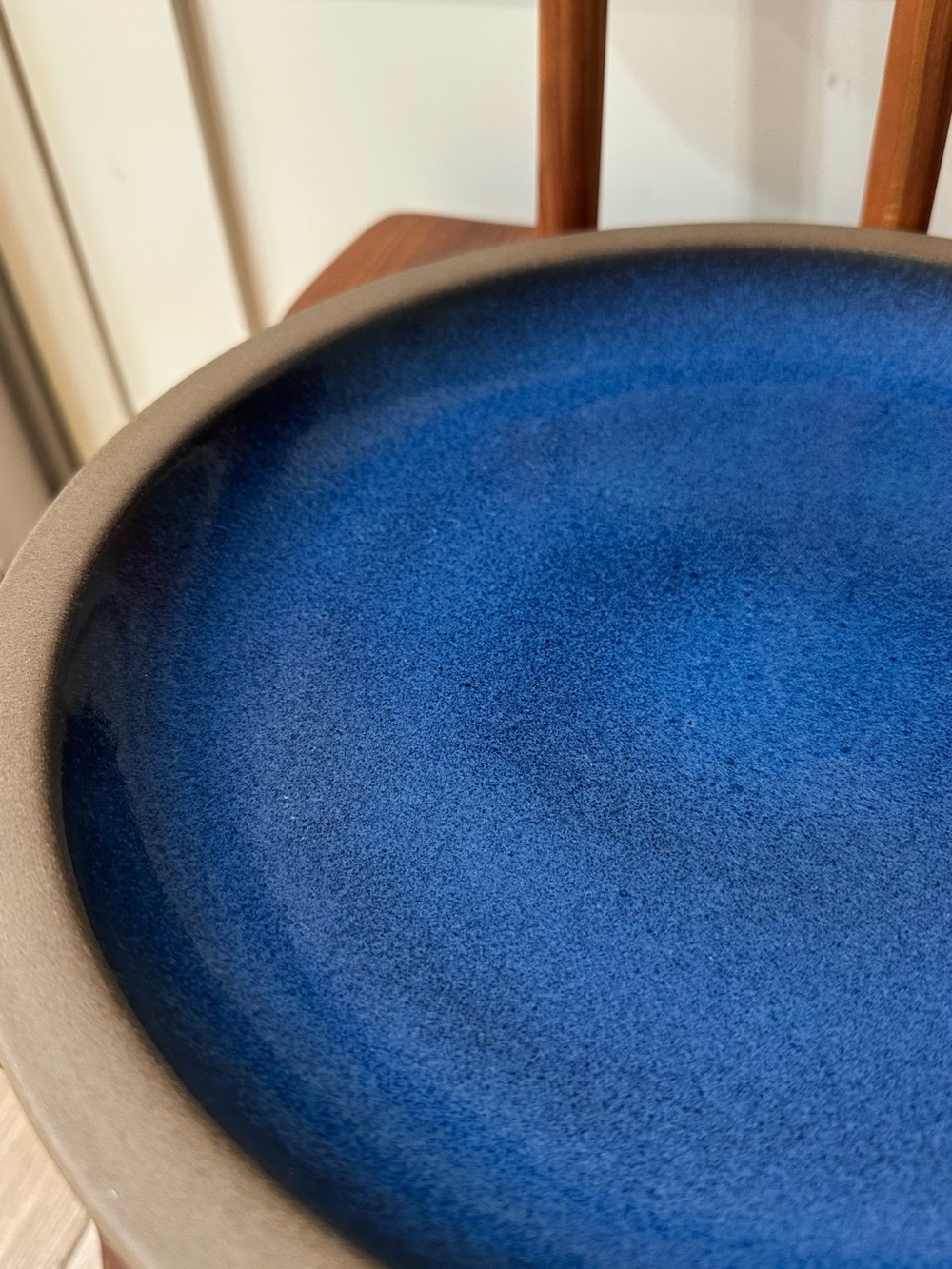 Heath Ceramics Moonstone Rim Plate Blue - Picture 3 of 7